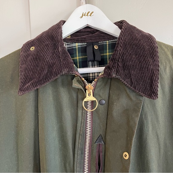 🤍 guc | Barbour | classic waxed olive green jacket - Picture 4 of 11